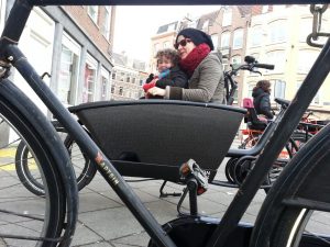 Urban Arrow bakfiets huren Amsterdam Urban Arrow bakfiets huren Amsterdam